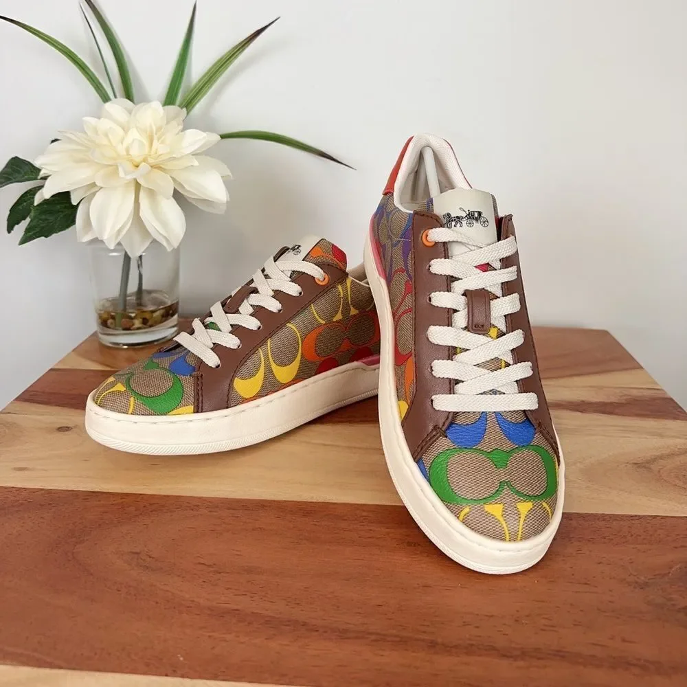 NWT Coach Clip Low Top Sneaker In Rainbow Signature Canvas size‎ US5/EU 35.5